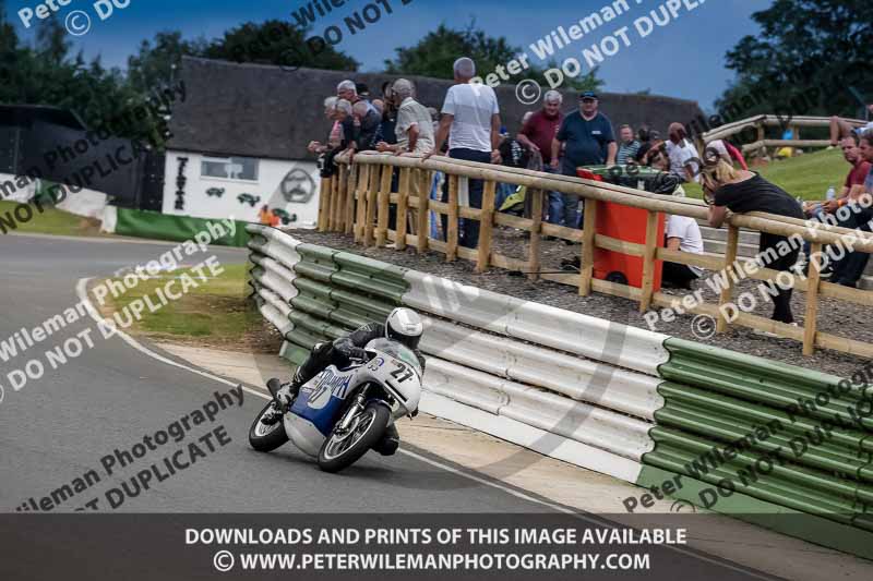 Vintage motorcycle club;eventdigitalimages;mallory park;mallory park trackday photographs;no limits trackdays;peter wileman photography;trackday digital images;trackday photos;vmcc festival 1000 bikes photographs